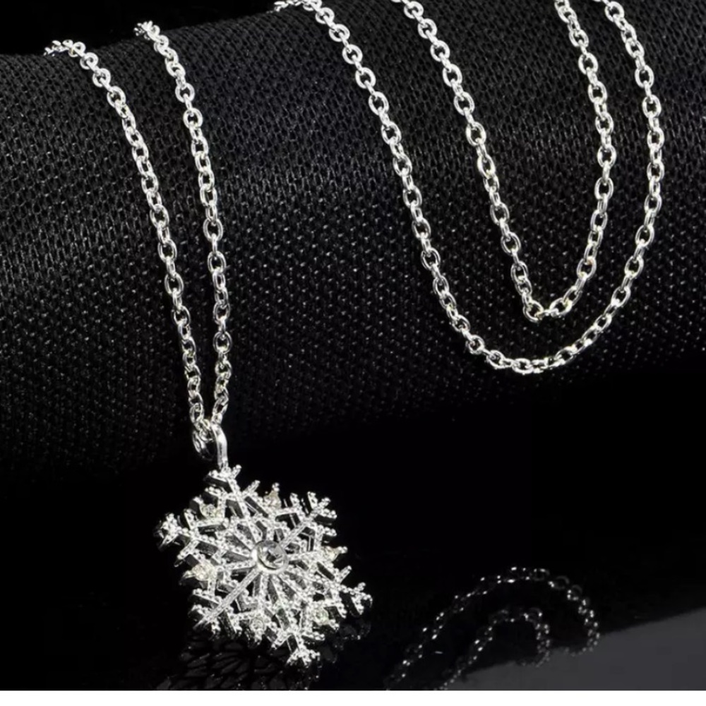 Silver rhinestone snowflake necklace